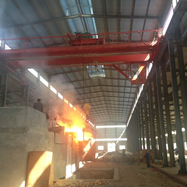 ұؙC(j)a(chn)DƬ metallurgical crane operation images